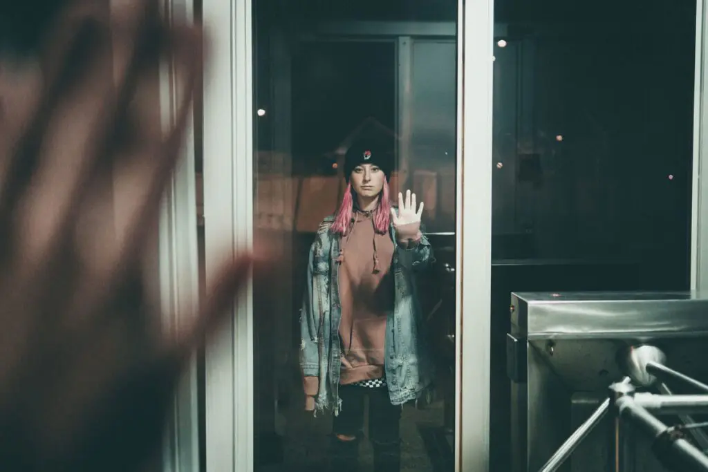 "Quedarse es otra forma de partir II", Luis Miguel Rivas