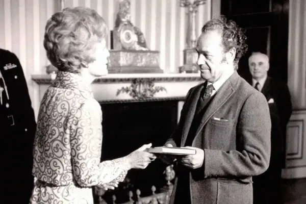 Cinco poemas para recordar a Nicanor Parra