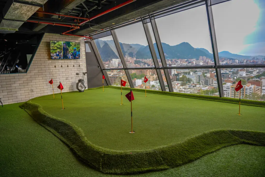 Golf & cena en debora: dos planes perfectos para disfrutar en bogotá