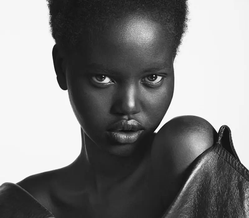 Adut Akech, la nueva inspiración de Karl Lagerfeld Adut Akech, la nueva inspiración de Karl Lagerfeld