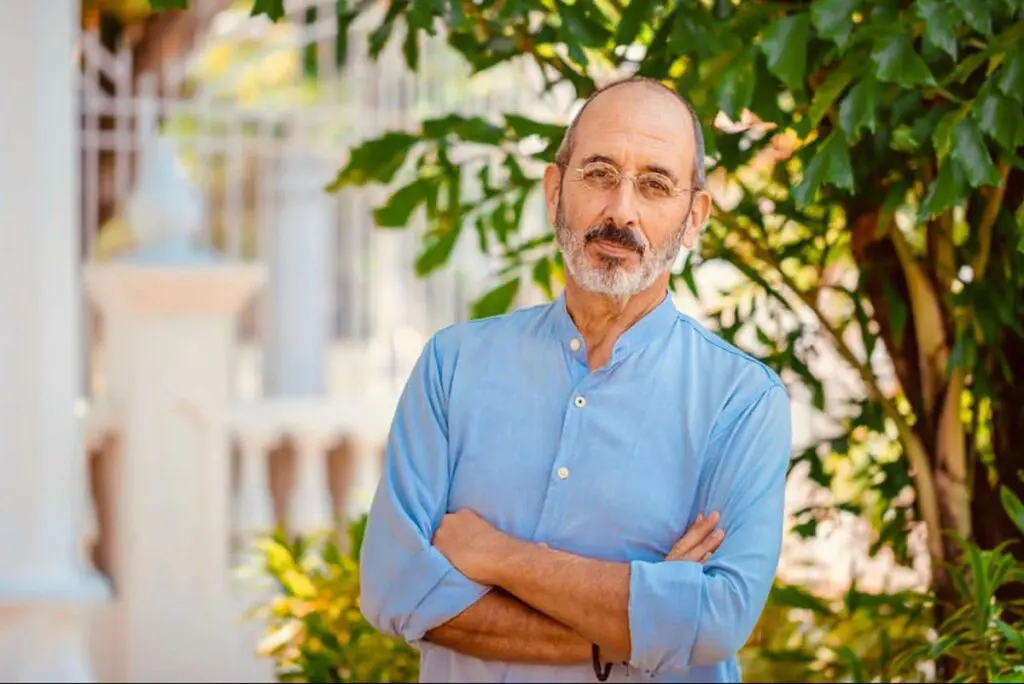 Álvaro restrepo, el maestro de la danza contemporánea de colombia Álvaro restrepo