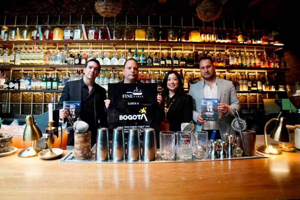 Fine dining table, bogotá