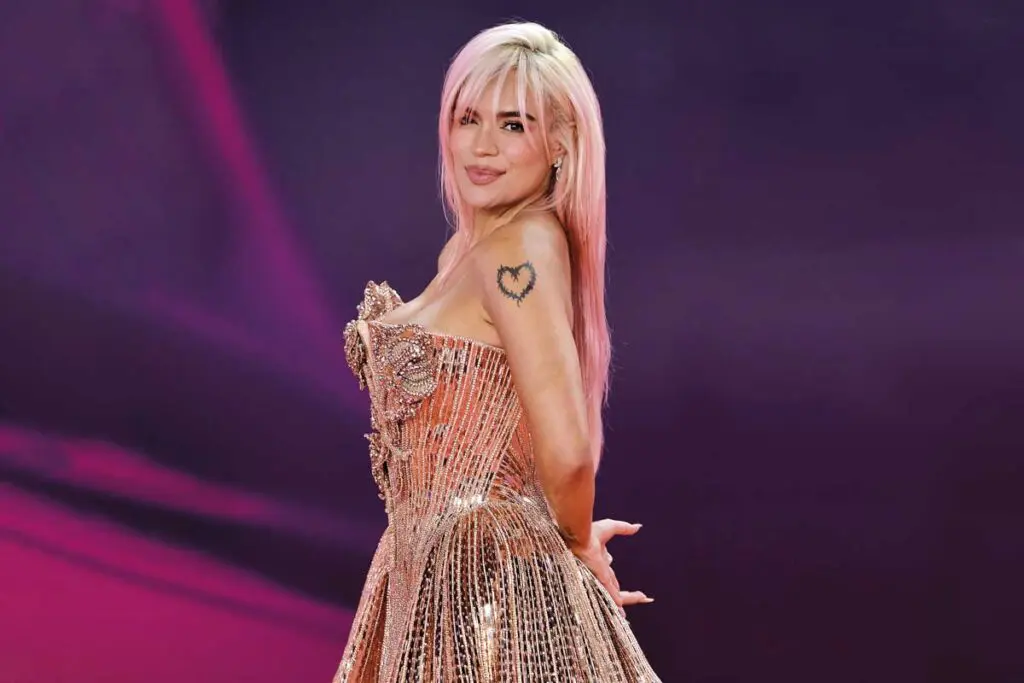 Cinco ideas claves para entender ‘Mujeres que corren con lobos’, el libro que le cambió la vida a Karol G Karol G