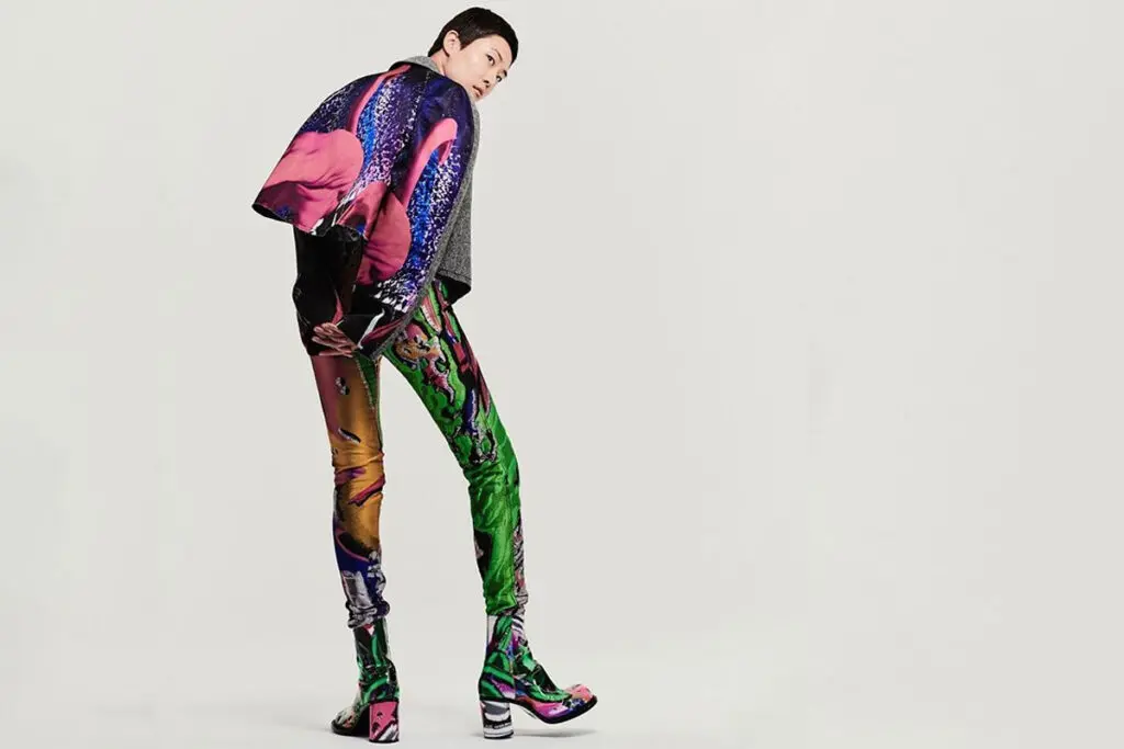 Vea la última colección de john galliano con maison margiela Maison_margiela
