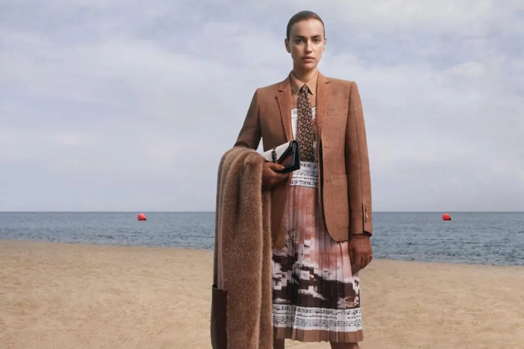 ¿por qué algunas marcas de moda queman los productos que no venden? Moda_quema
