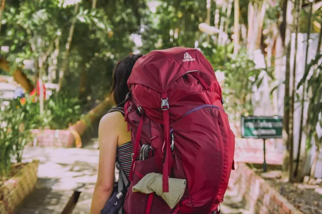 ¿cómo viajar a bajo costo? 4 alternativas para practicar en 2022