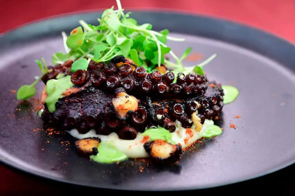 Conozca a sebastián rico, el chef detrás de el martelo, el mejor restaurante de fontibón Pulpo, entrada, fontibón, sebastián rico