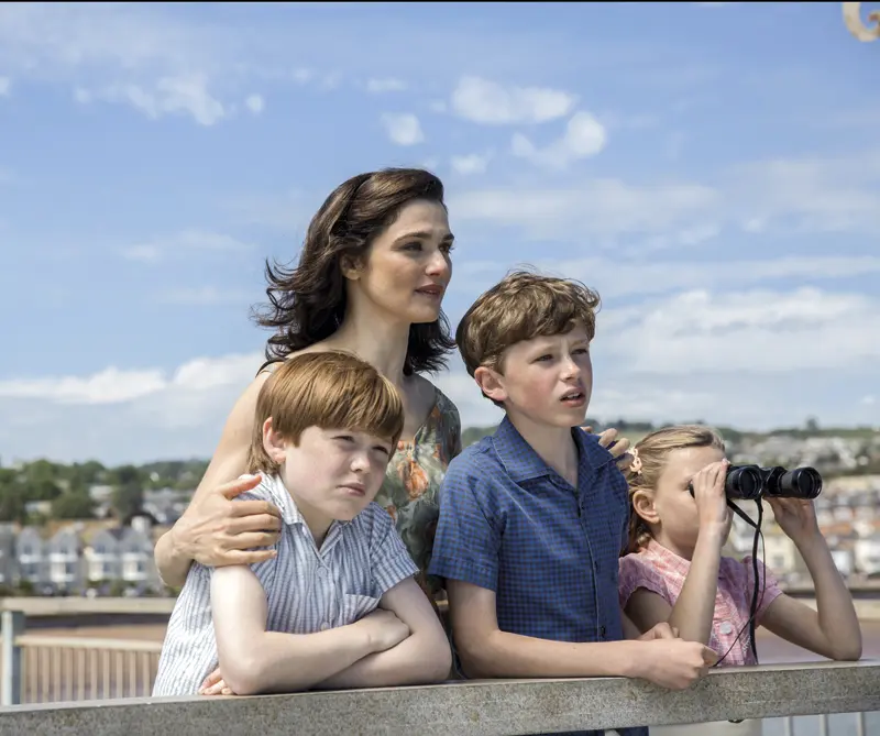El viaje Extraordinario de Rachel Weisz El viaje Extraordinario de Rachel Weisz
