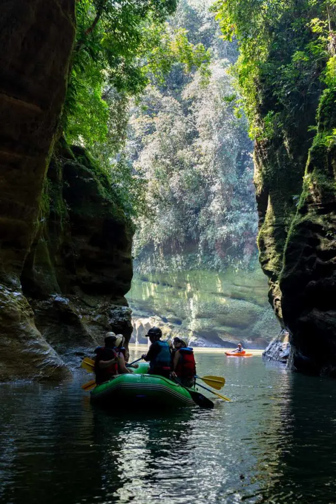 San vicente del caguán, un destino de rafting, senderismo y paz