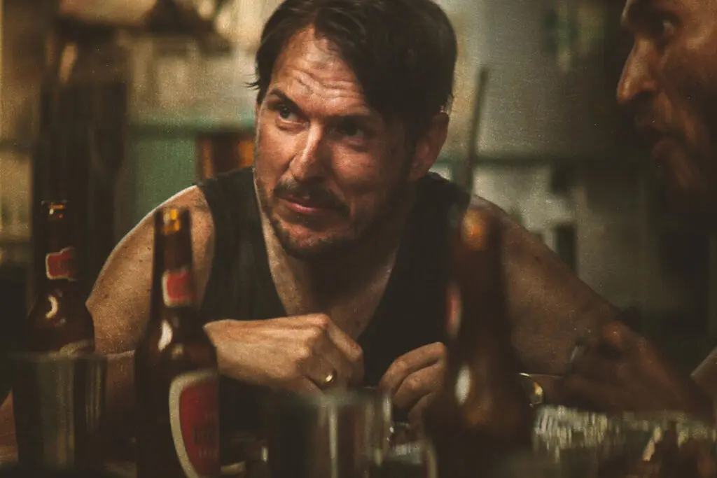 Hablamos con el director de el robo del siglo, la serie colombiana que llega a netflix El robo del siglo