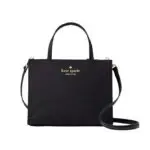 En una alianza con Disney, la marca presentó una colección de 21 piezas que incluía mochilas, bolsos y joyas inspiradas en Minnie Mouse.