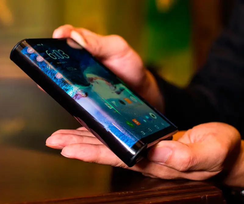 Así es el nuevo celular plegable de Samsung Así es el nuevo celular plegable de Samsung