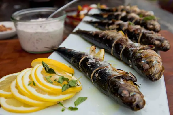 Cerdo y Sardinas: las recetas de la semana van al asador sardinas_600x400