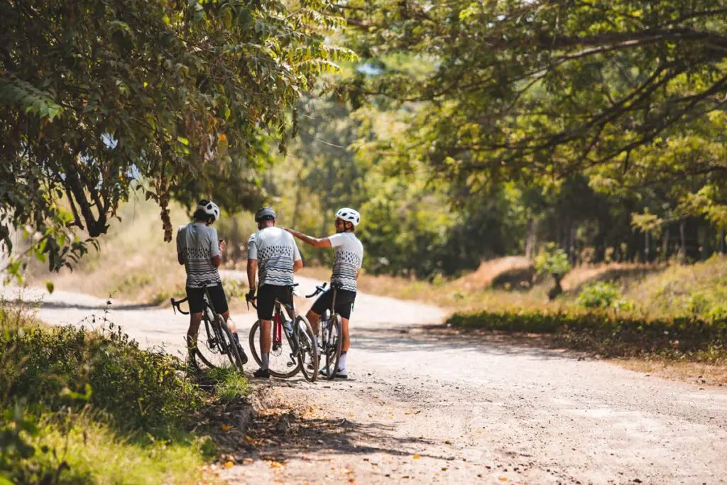 Así es el triatlón donde se puede tomar pola y comer donas Triatlón
