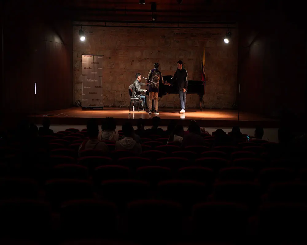 Serge Kakudji, una voz que une la ópera y la música africana