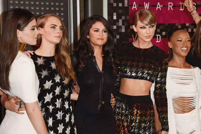 Taylor4_700x465