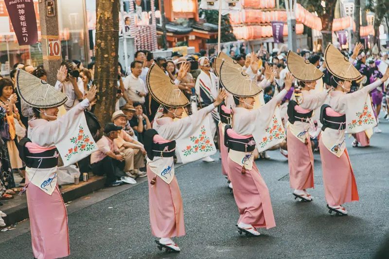 Destino de vacaciones: tokio, una ciudad entre el frenetismo y el silencio