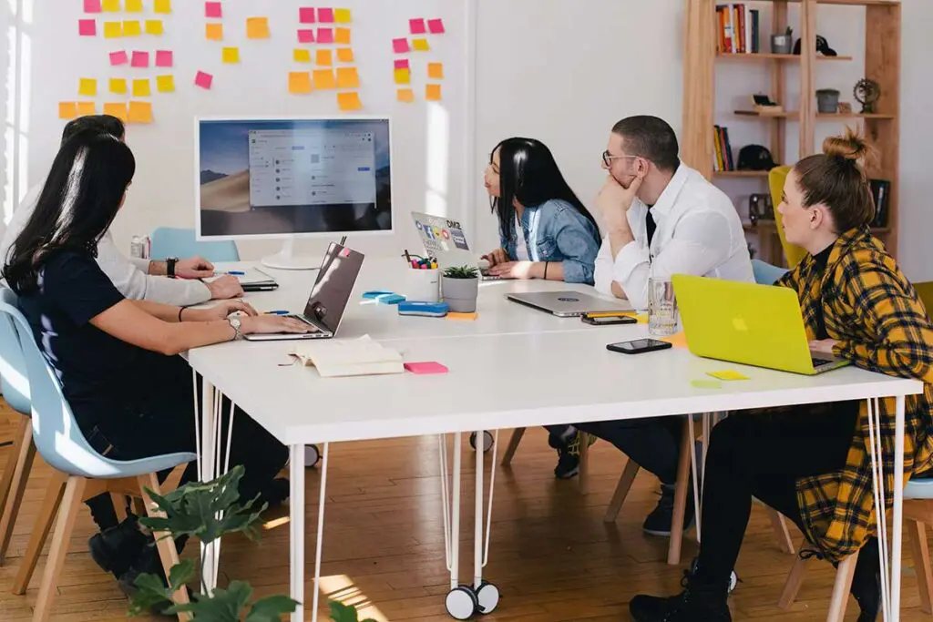 ¿qué tan factible es conseguir felicidad y bienestar desde su trabajo?