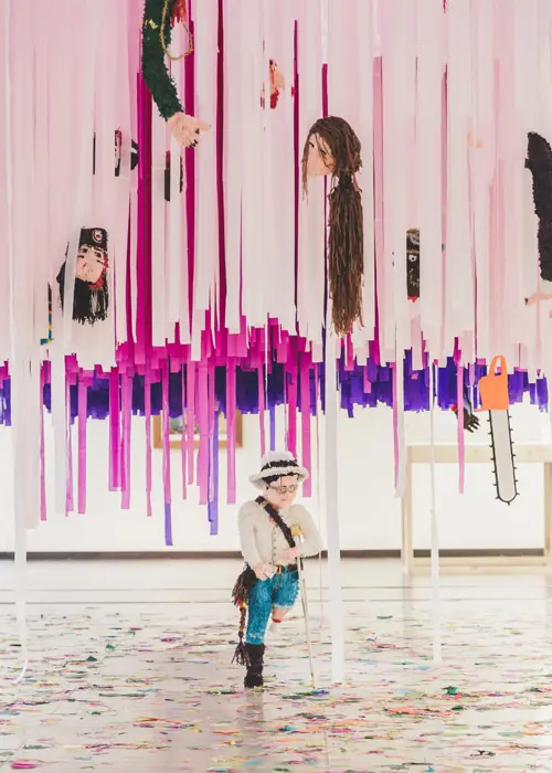 uribe_pinata_500x700