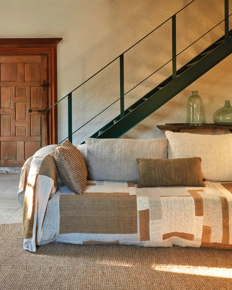 El viaje de Valentina Hoyos para aprender a tejer como un acto de libertad El viaje de Valentina Hoyos para aprender a tejer como un acto de libertad