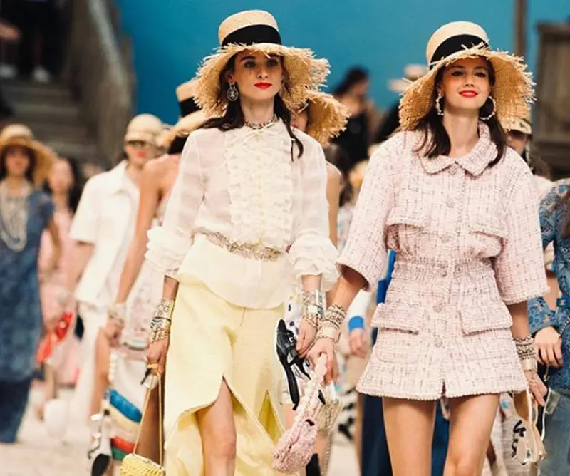 Cinco diseños para recordar a Karl Lagerfeld tweed Karl Lagerfeld