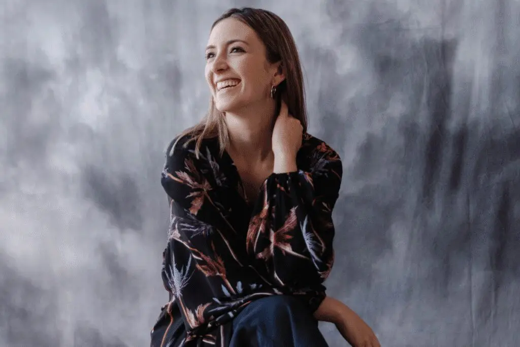 Laura aparicio: entre la moda consciente y la mujer contemporánea 