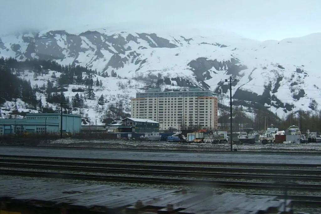 Un pueblo entero que vive en un edificio y otros lugares inexplicables del mundo