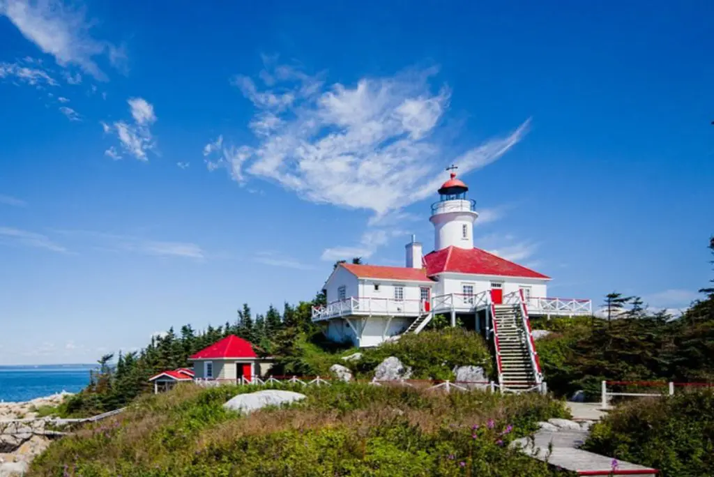 ¿cuánto cuesta hospedarse en los faros más exclusivos del mundo?