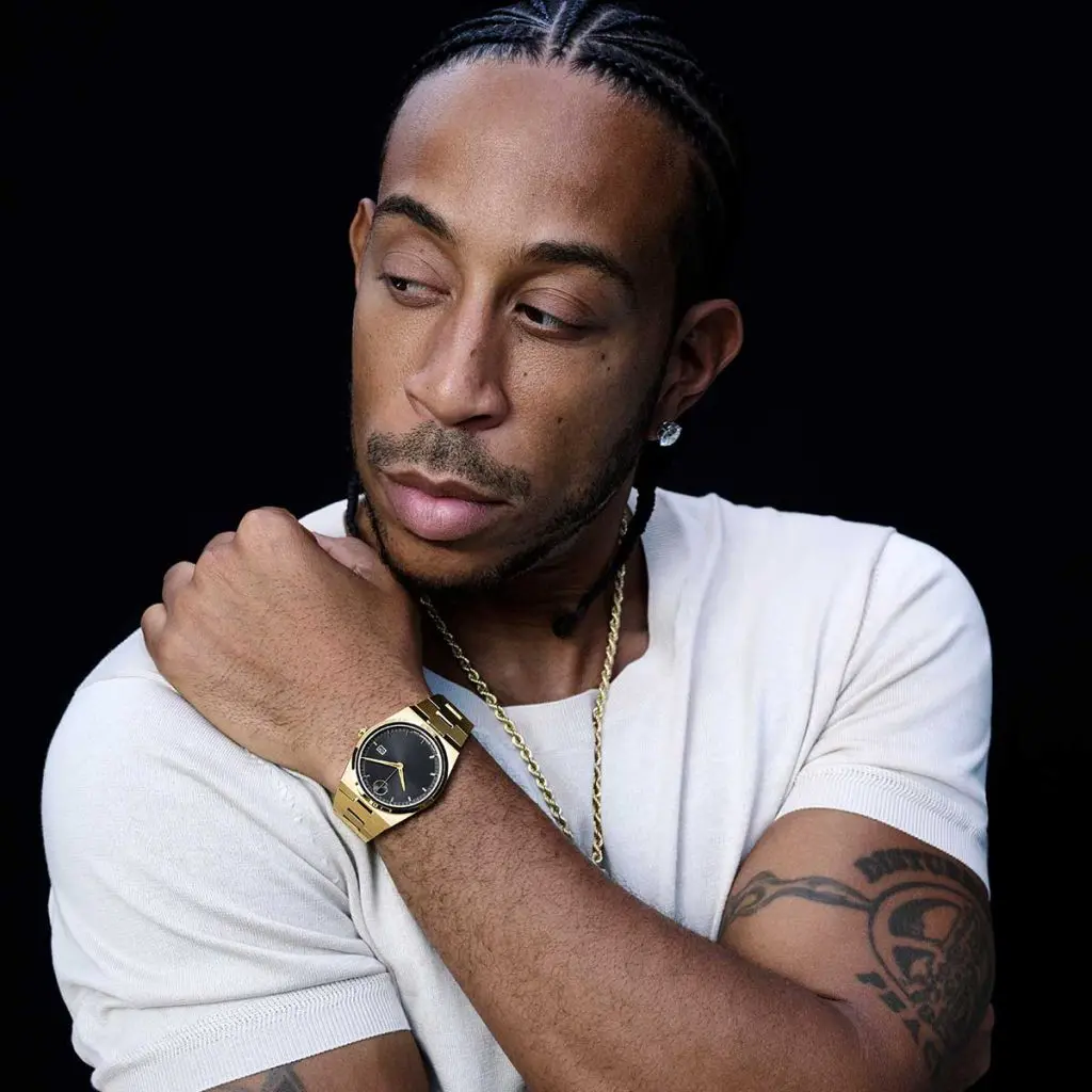 El rapero global Ludacris, protagonista de la renovación de imagen Movado, luce el icónico BOLD Quest con diseño de ondas sonoras de "Stand Up
