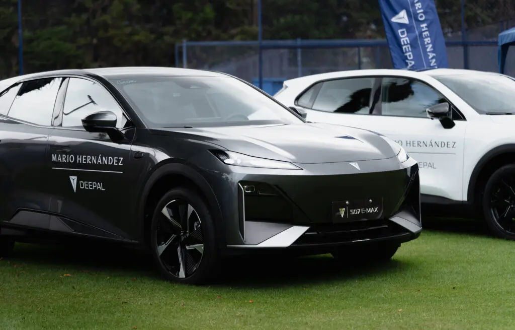 Deepal y la Copa Mario Hernández: una apuesta por el lujo consciente Deepal y Mario Hernández