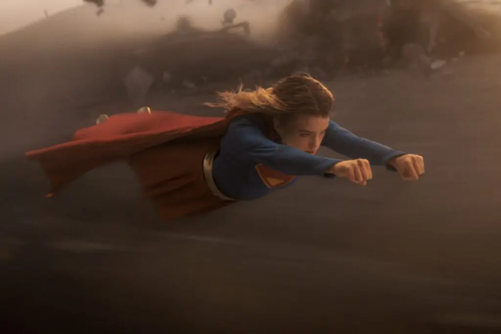 Supergirl: una heroína imperfecta que encuentra su fuerza en el amor y el sacrificio Supergirl: una heroína imperfecta que encuentra su fuerza en el amor y el sacrificio