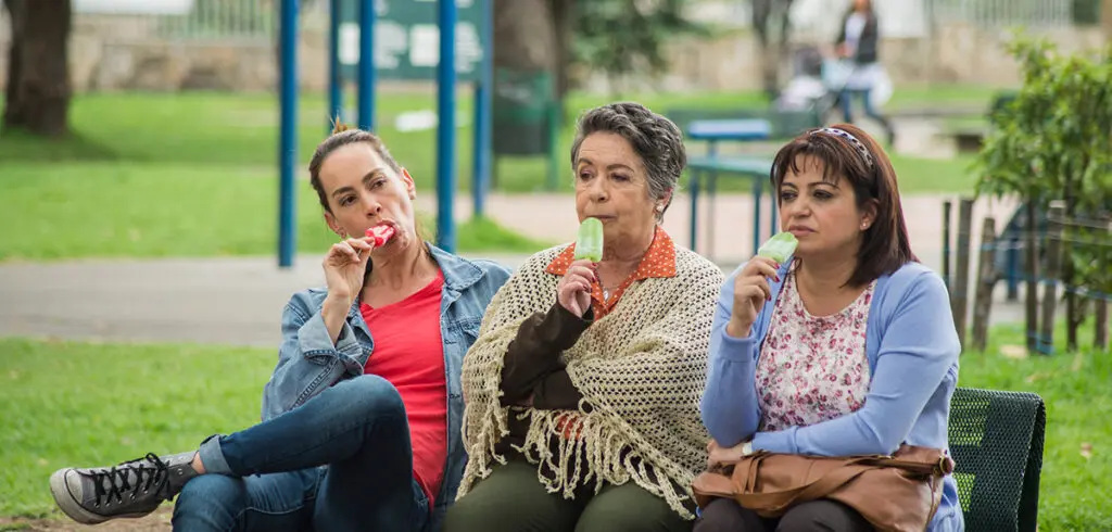 Aplausos de pie para la actriz ana maría arango Ana maría arango