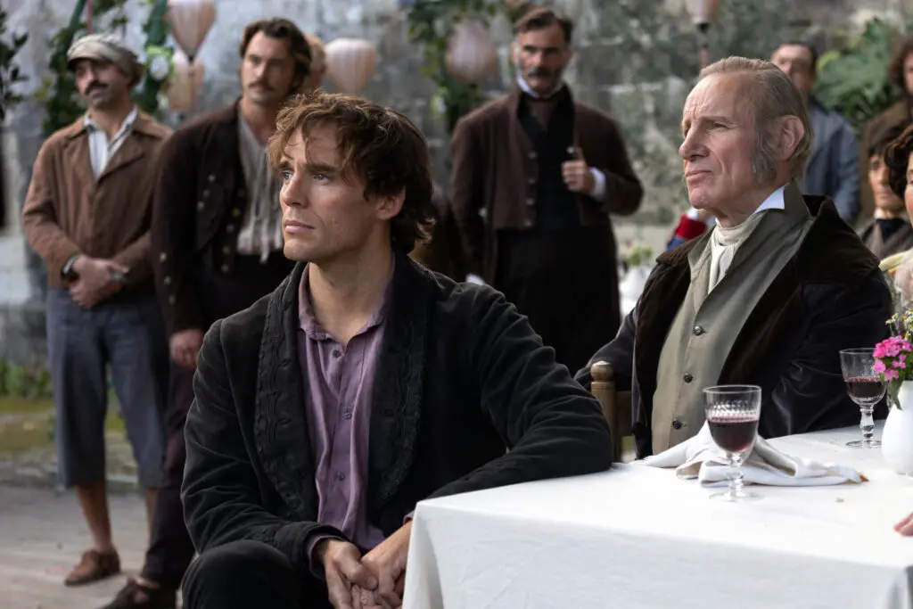 "la naturaleza humana, cuando acumula venganza, puede hacerte perder la capacidad de sentir", sam claflin sobre la nueva versión de el conde de montecristo