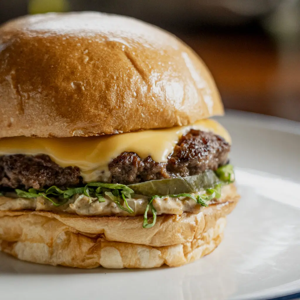 Un buen parche llamado Burgerville: todo lo que necesita saber para no perdérselo Un buen parche llamado Burgerville: todo lo que necesita saber para no perdérselo