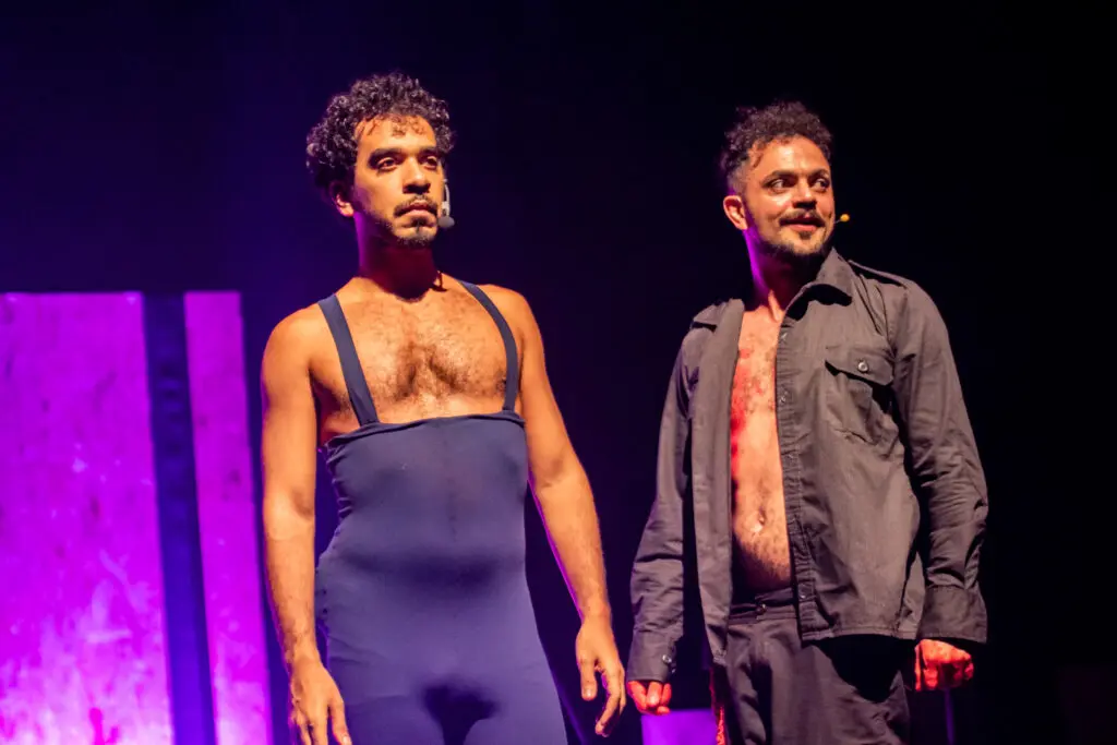 ‘las venas abiertas de américa latina’, de eduardo galeano, llegó al teatro con la actriz colombiana carolina virgüez ‘las venas abiertas de américa latina’, de eduardo galeano, llegó al teatro con la actriz colombiana carolina virgüez