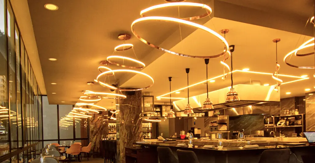 El chef Andrés Fernándes León, de Cascajal, es admitido en la Asociación de los Maîtres Cuisiniers de France