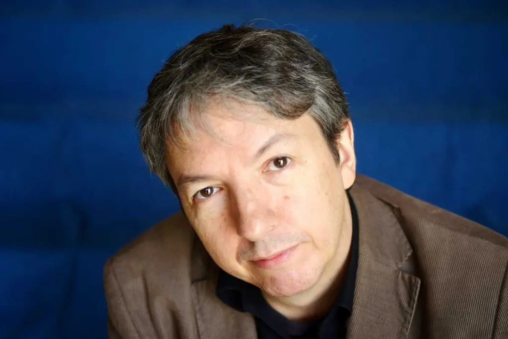 David Toscana nació en Monterrey, México en 1961