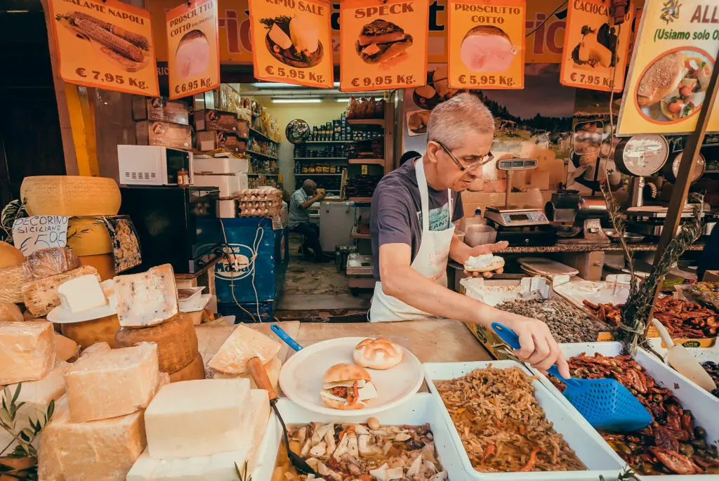 Viajar con el paladar: cinco destinos para cada personalidad gastronómica según travel trends