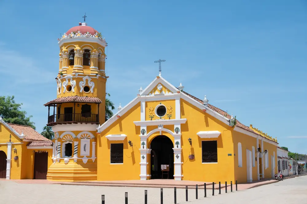 Mompox y sus 7 iglesias: guía de sus paradas imperdibles en Semana Santa glesia Mompox Santa Bárbara