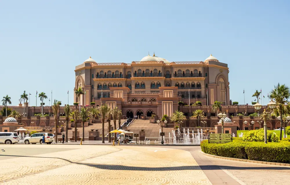 Mejores ciudades: Abu Dabi, Emiratos Árabes Unidos.