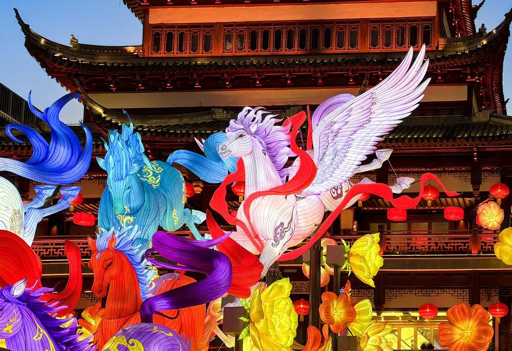 El festival de la linterna del año nuevo chino, año del caballo en shanghai yu garden, shanghai.