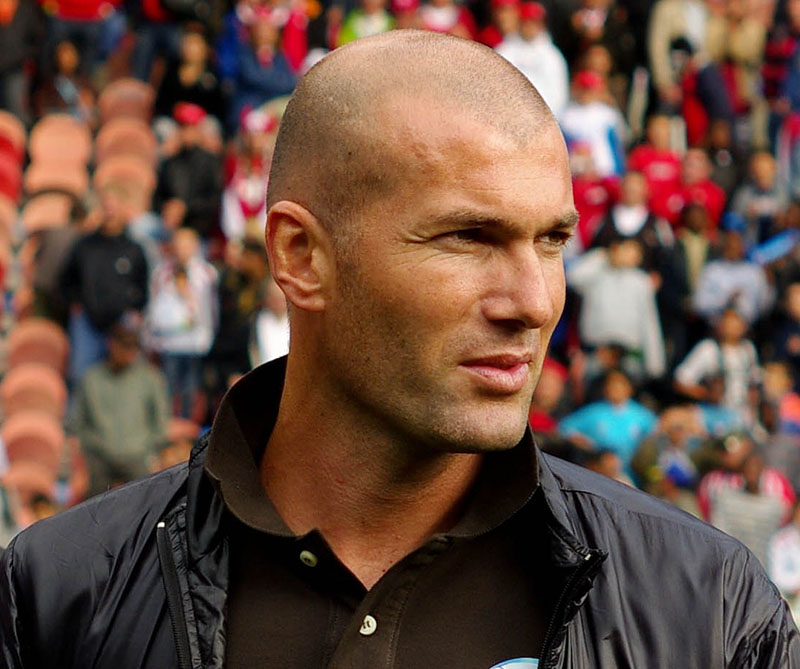 Zinedine Zidane le dice adiós al Real Madrid