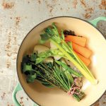 Receta: caldo de vegetales, la base de una buena sopa
