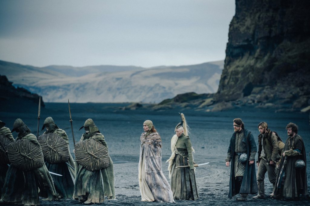 Traición, dragones y pasión prohibida: la guerra de los reinos conquista universal+