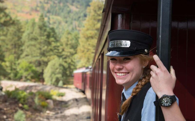 Móntese al tren temático que recorre los valles de Colorado, Estados Unidos
