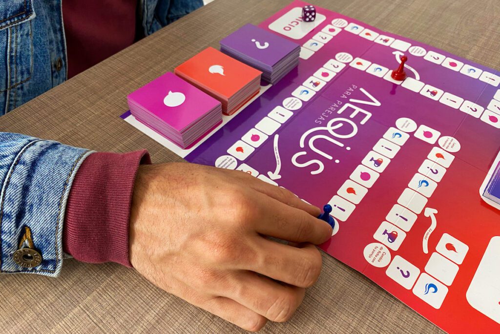 El juego colombiano para avivar el romance, retar la amistad y conocer a su familia El juego colombiano para avivar el romance, retar la amistad y conocer a su familia