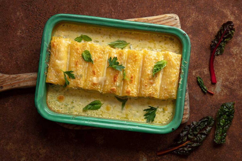 Prepare en casa estos canelones con acelgas y queso ricotta Canelones acelga receta