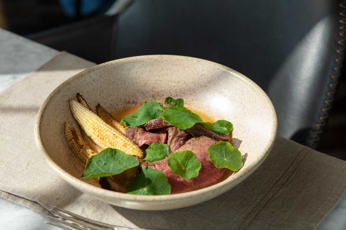 Carne sellada bramador