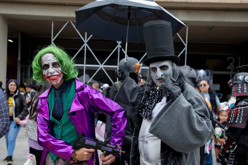 Drake bell, taz skylar y mika kobayashi: los invitados estelares de comic con bogotá 2025 Comic con bogotá cosplay