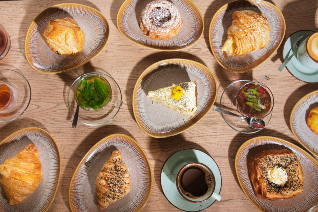 Yardins: un oasis en bogotá para comer bien, compartir en familia y disfrutar al sol